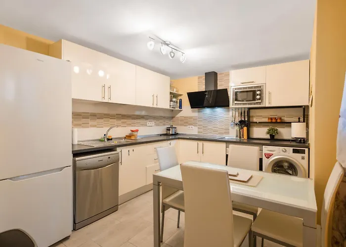 Semesterbostad Casa Etna